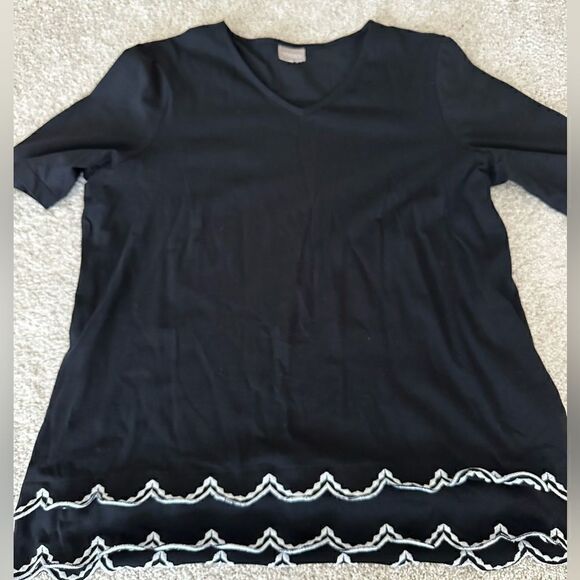 Chico's Tops - Black chicos vneck shirt with detailed bottom